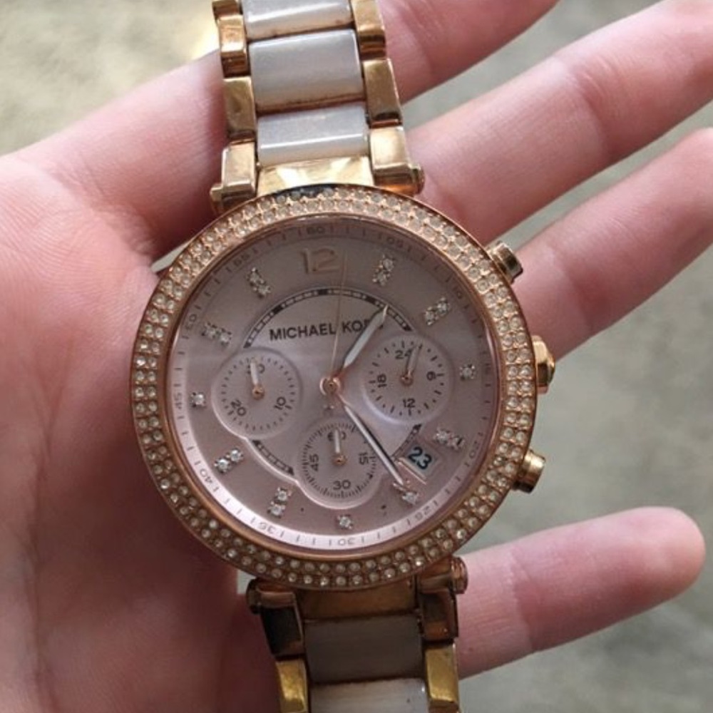 Michael kors rose gold watch